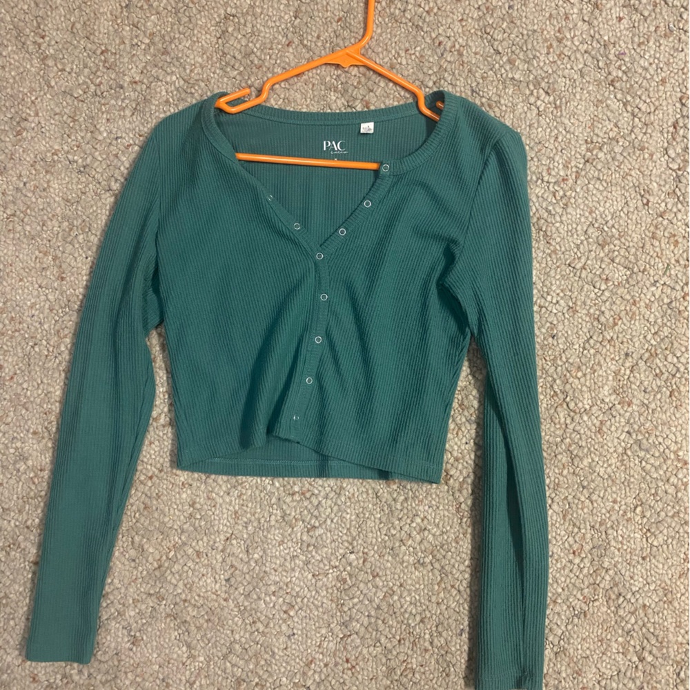 Cropped long sleeve